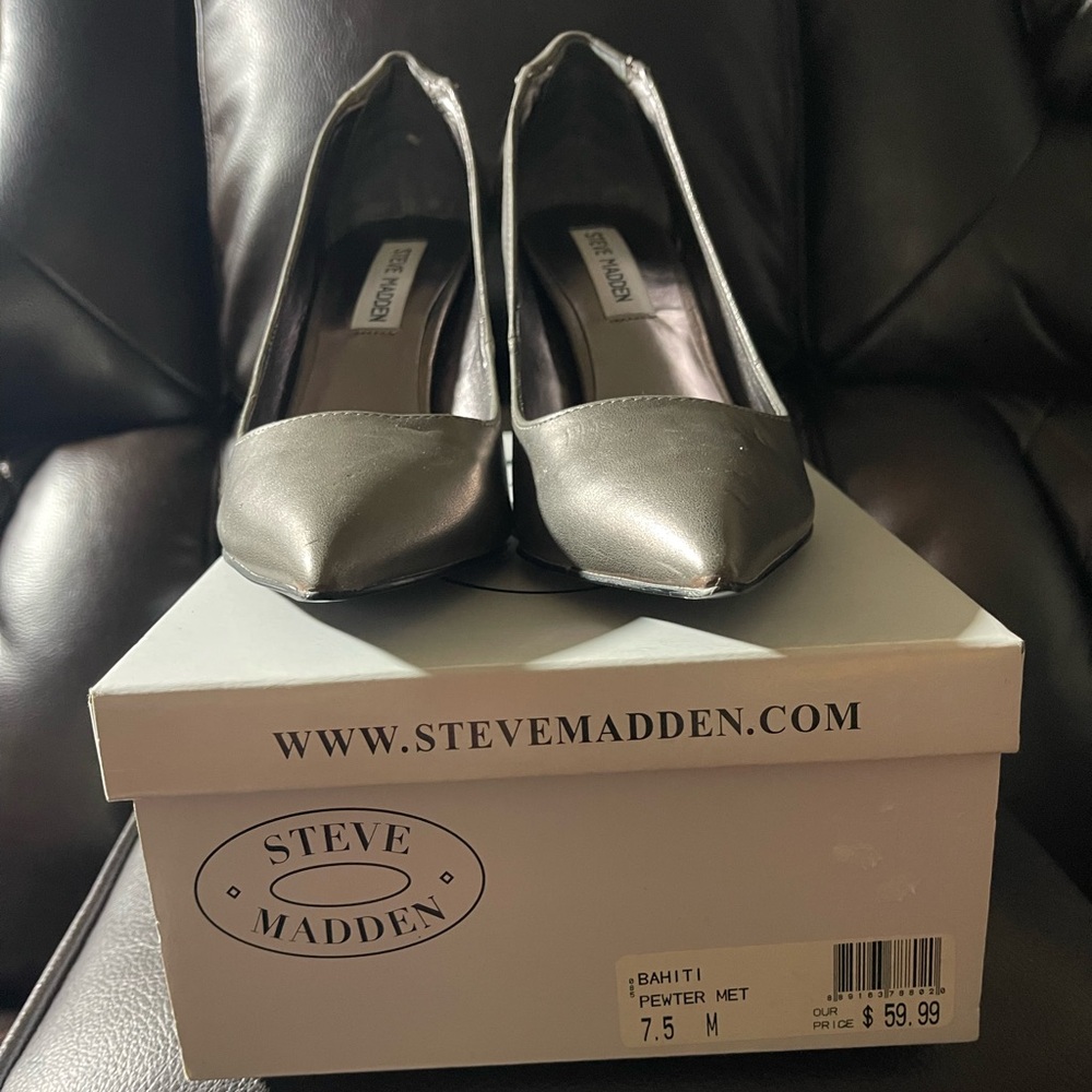 Women’s Sz. 7.5M Steve Madden Heels